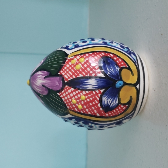 Mexican Alba Talavera Salt or Pepper Shaker - Picture 2 of 6